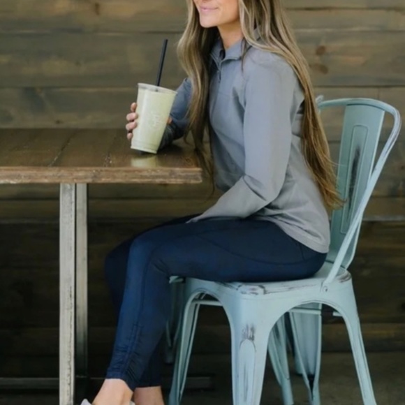 Zyia high rise Distressed blue ankle Cinch leggings - Picture 1 of 3